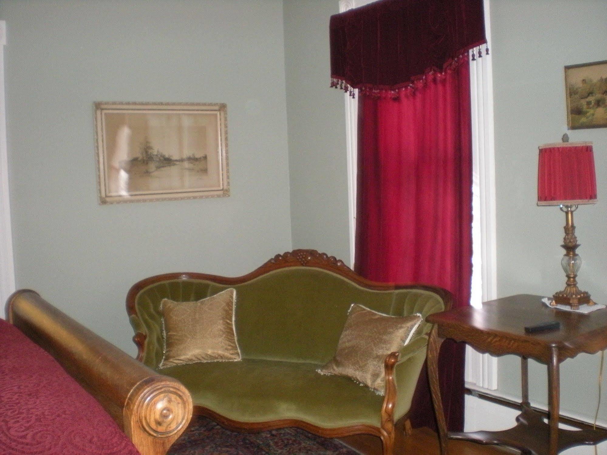 Bed and Breakfast The Fox And The Grapes Lodi Экстерьер фото